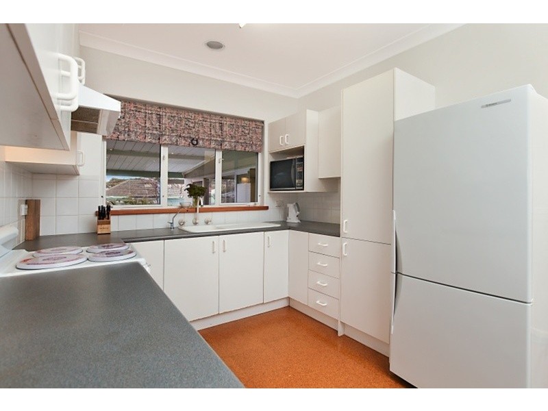 6 Maidos Grove, Valley View SA 5093