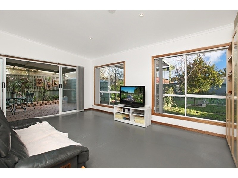 6 Maidos Grove, Valley View SA 5093