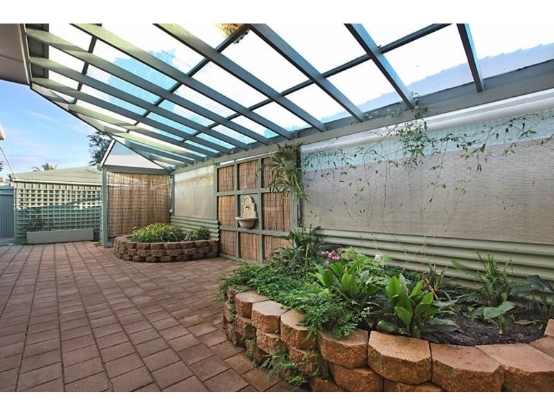 6 Maidos Grove, Valley View SA 5093