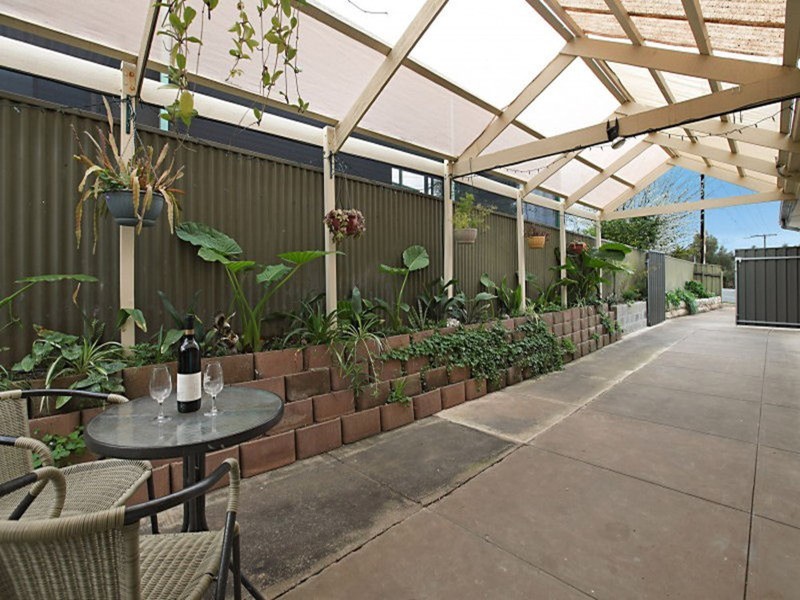 3 McGowan Road, Para Hills SA 5096