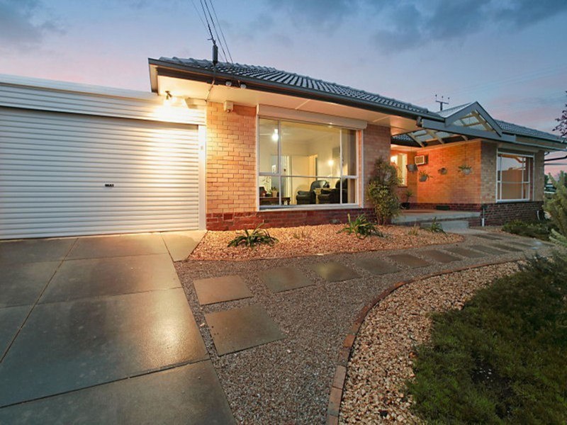 3 McGowan Road, Para Hills SA 5096