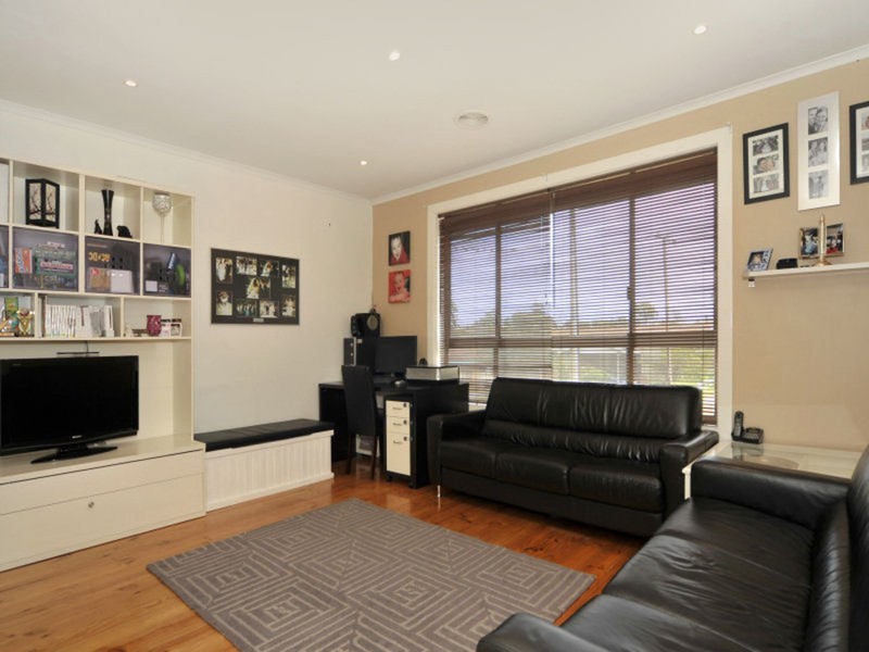 9 Grant Avenue, Ridgehaven SA 5097