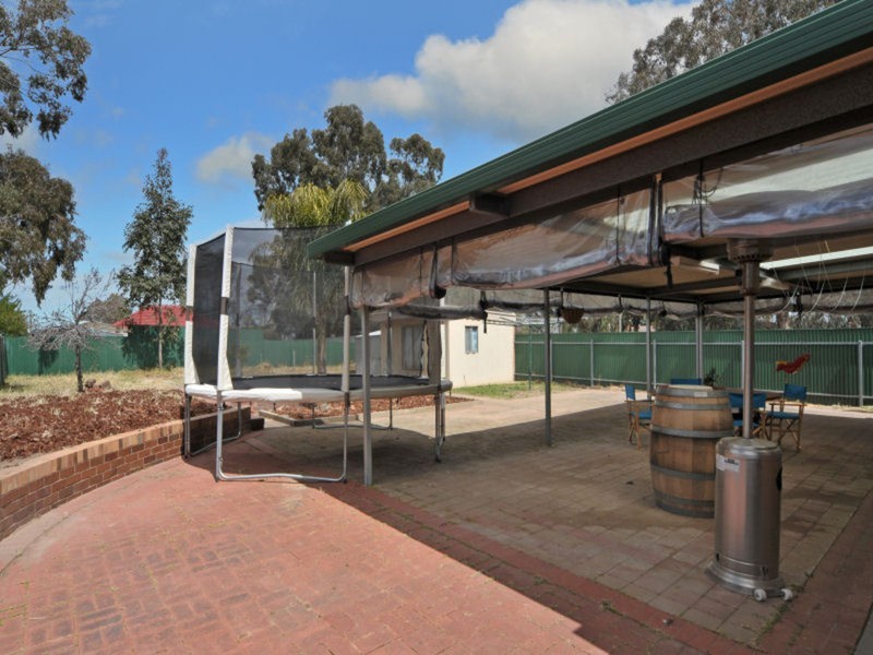 9 Grant Avenue, Ridgehaven SA 5097