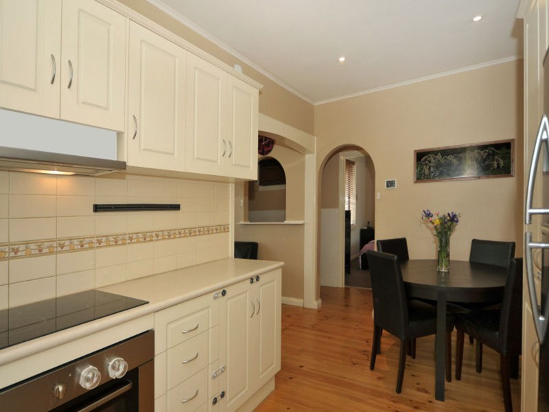 9 Grant Avenue, Ridgehaven SA 5097