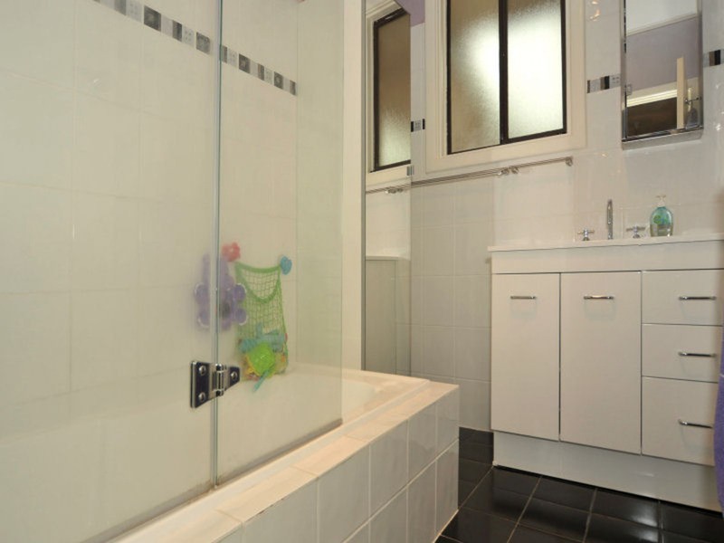 9 Grant Avenue, Ridgehaven SA 5097