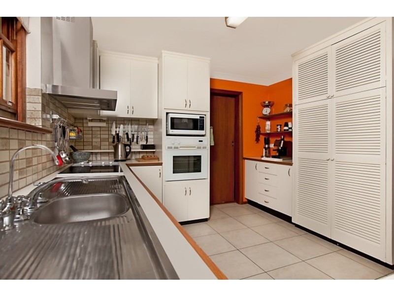 17 Adela Crescent, Athelstone SA 5076
