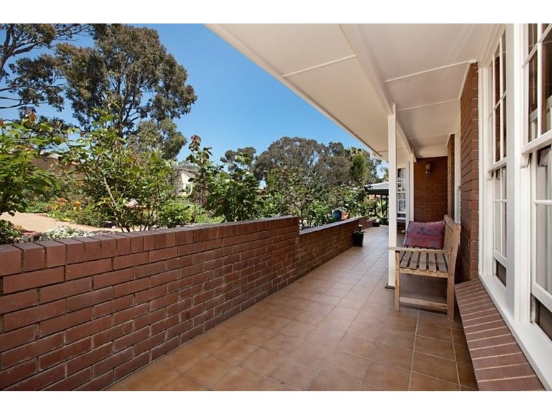 17 Adela Crescent, Athelstone SA 5076
