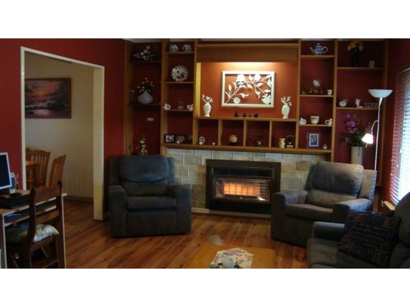 10 Albany Terrace, Valley View SA 5093