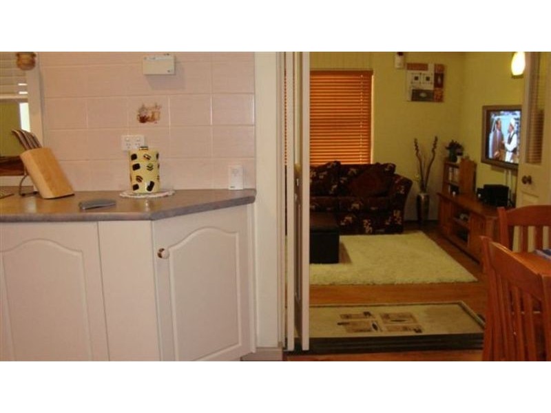 10 Albany Terrace, Valley View SA 5093