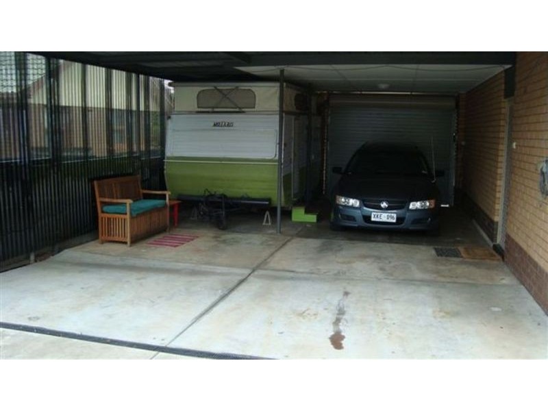 10 Albany Terrace, Valley View SA 5093