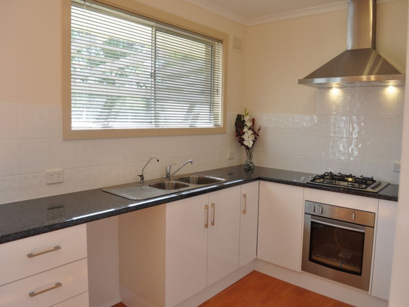 18 Hinkler Crescent, Modbury Heights SA 5092