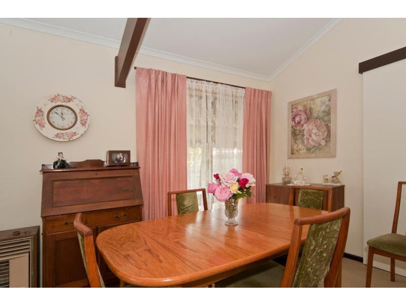 3 Hinkler Crescent, Modbury Heights SA 5092