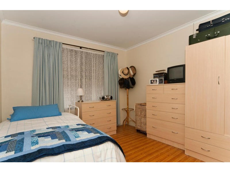 3 Hinkler Crescent, Modbury Heights SA 5092