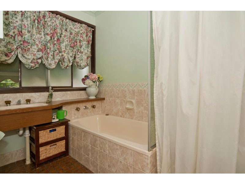 3 Hinkler Crescent, Modbury Heights SA 5092