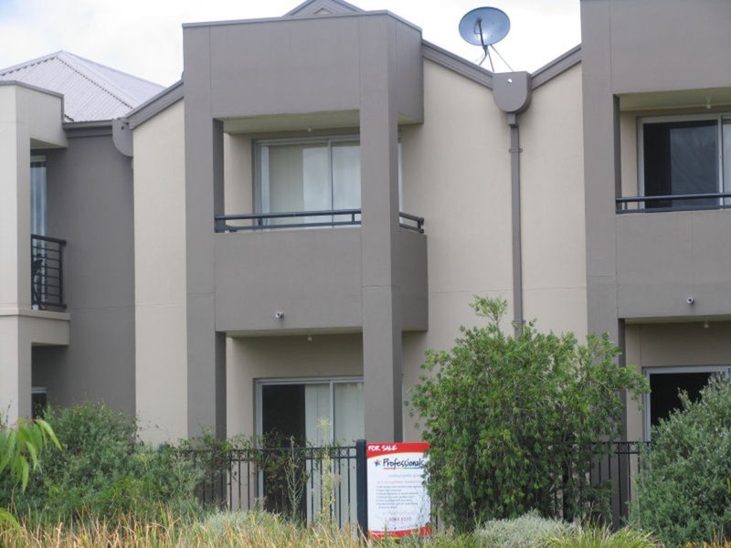 3/3-7 Banrock Place, Mawson Lakes SA 5095