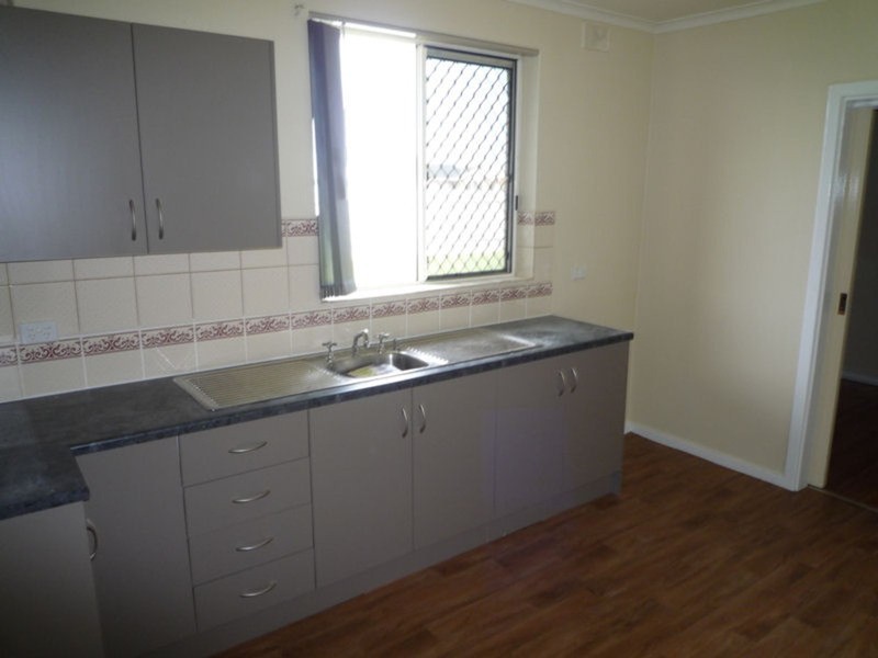 1 Beaconsfield Road, Mansfield Park SA 5012