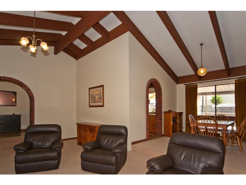 34 York Street, Valley View SA 5093