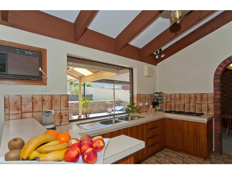 34 York Street, Valley View SA 5093