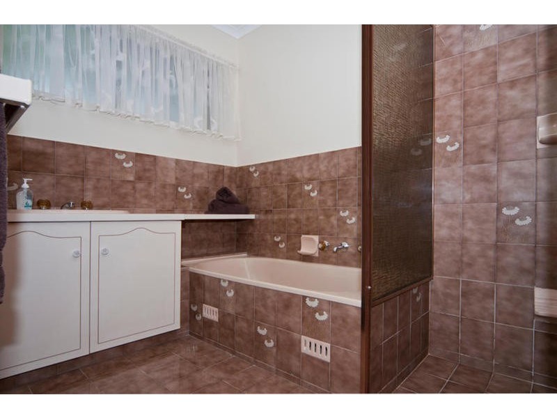 34 York Street, Valley View SA 5093