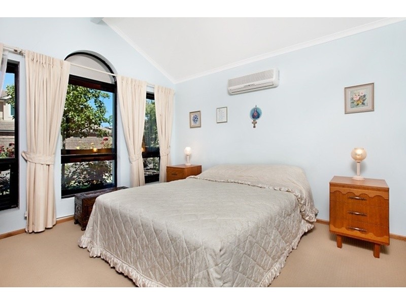 28 Saltram Parade, Oakden SA 5086