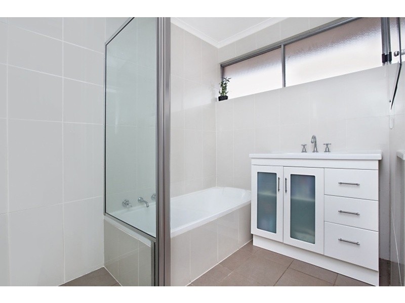 9 Cumberland Avenue, Para Hills SA 5096