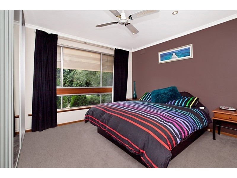 9 Cumberland Avenue, Para Hills SA 5096