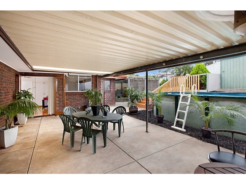 9 Cumberland Avenue, Para Hills SA 5096