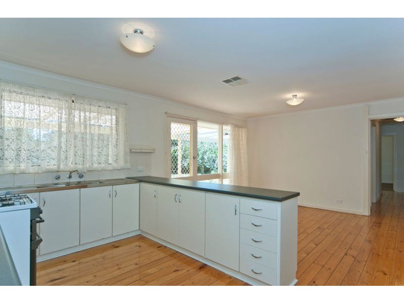 11 Telford Crescent, Modbury Heights SA 5092