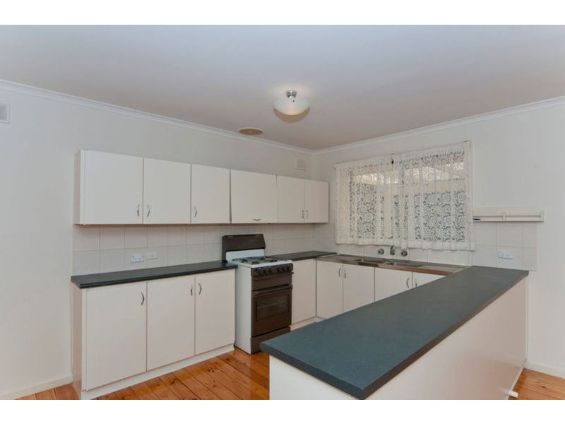 11 Telford Crescent, Modbury Heights SA 5092