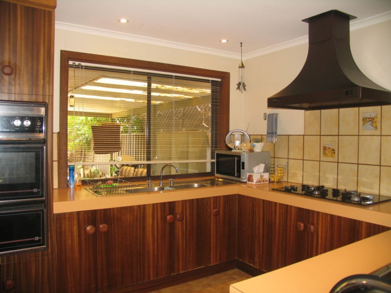 8 Blaxland Avenue, Wynn Vale SA 5127