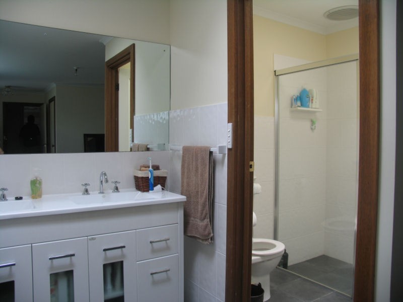 8 Blaxland Avenue, Wynn Vale SA 5127