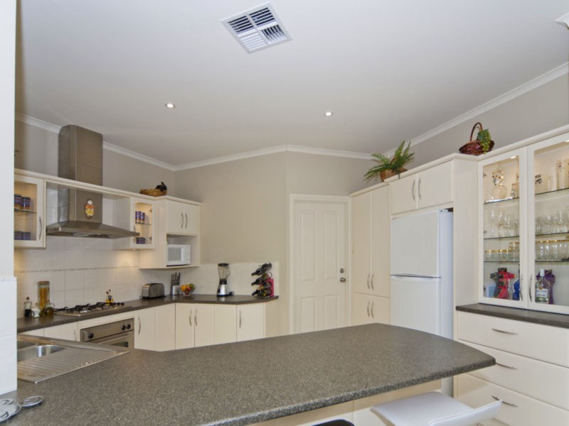 6 Rokewood Circuit, Golden Grove SA 5125