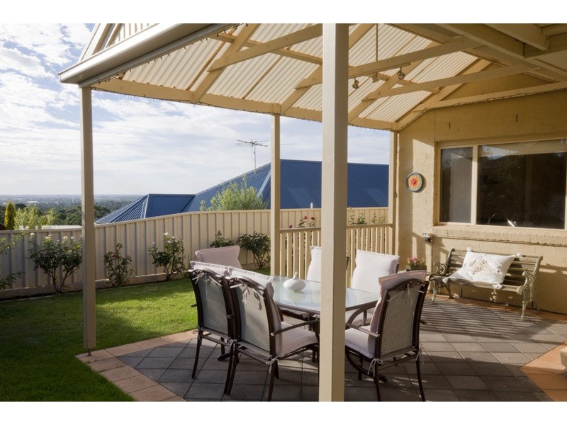 6 Coach House Mews, Hillbank SA 5112