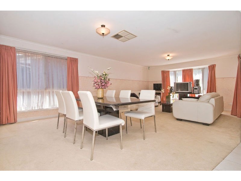 16 Ruse Court, Golden Grove SA 5125