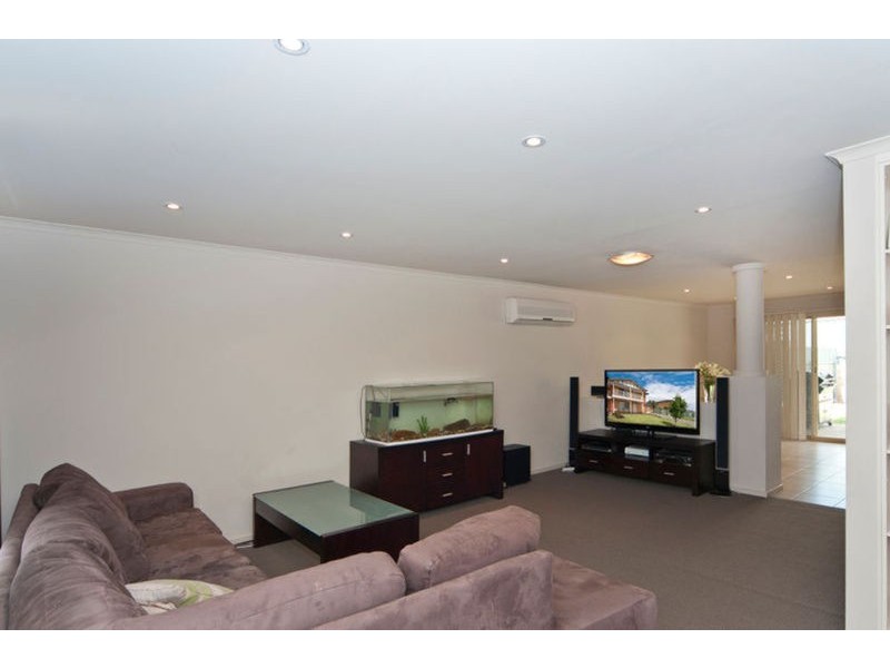 26 Harvey Avenue, Walkley Heights SA 5098