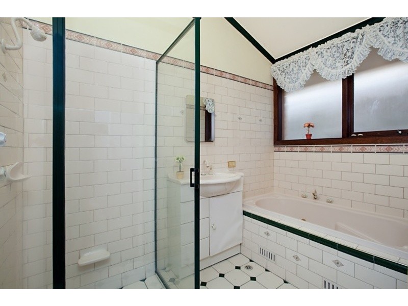 16 Brunel Drive, Modbury Heights SA 5092