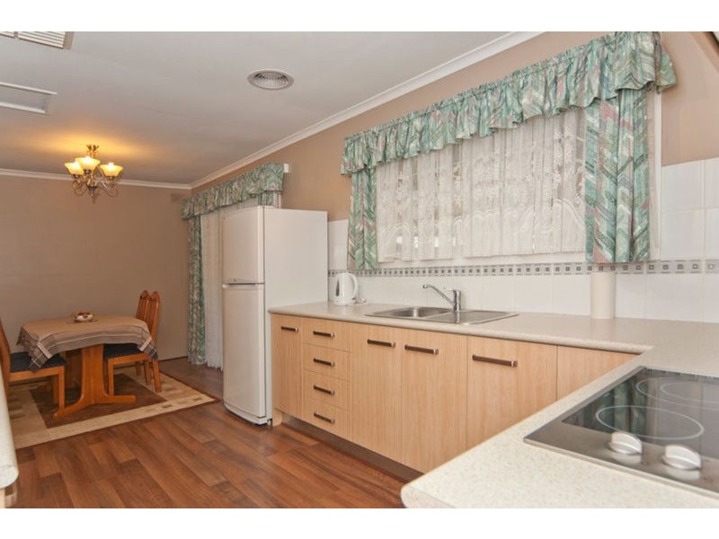 38 Kildonan Avenue, Para Vista SA 5093