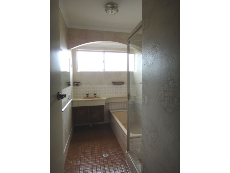 6 Carole Crescent, Modbury SA 5092