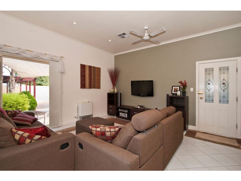 6 Verdon Drive, Ingle Farm SA 5098