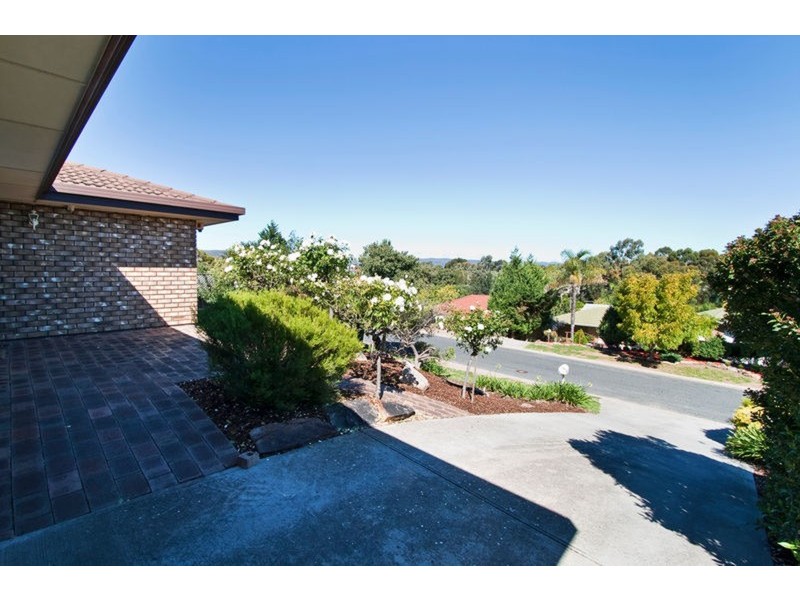 17 Lubbock Court, Wynn Vale SA 5127