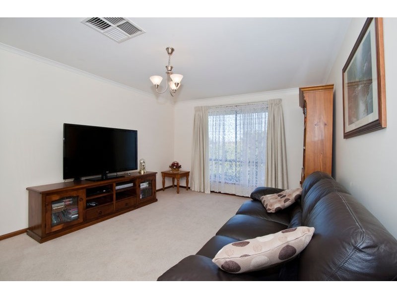 17 Lubbock Court, Wynn Vale SA 5127