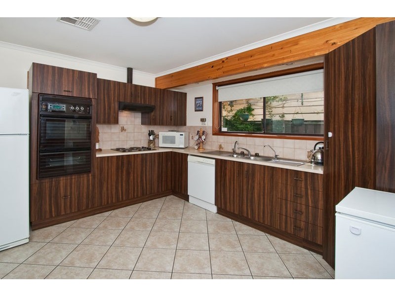 17 Lubbock Court, Wynn Vale SA 5127