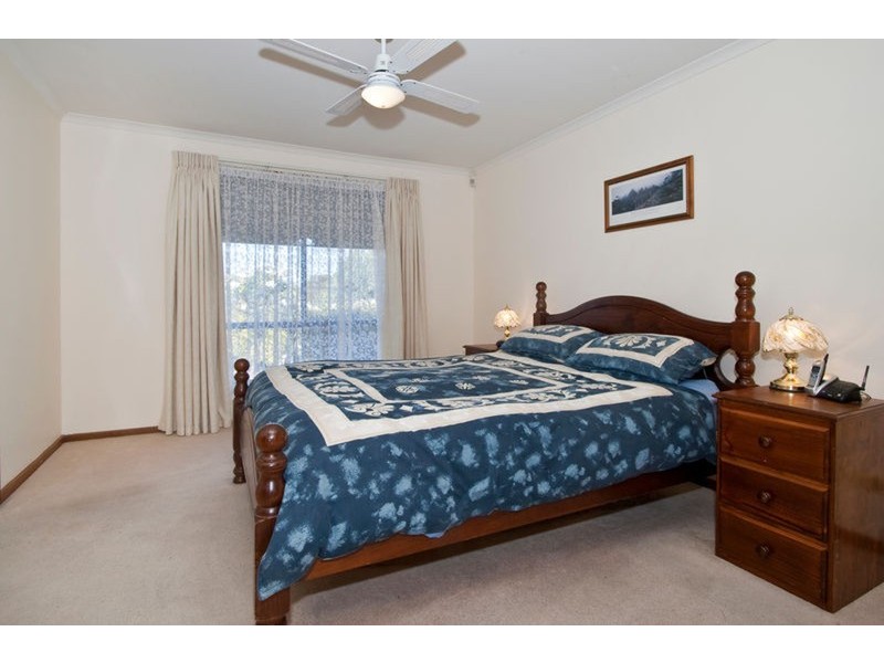 17 Lubbock Court, Wynn Vale SA 5127