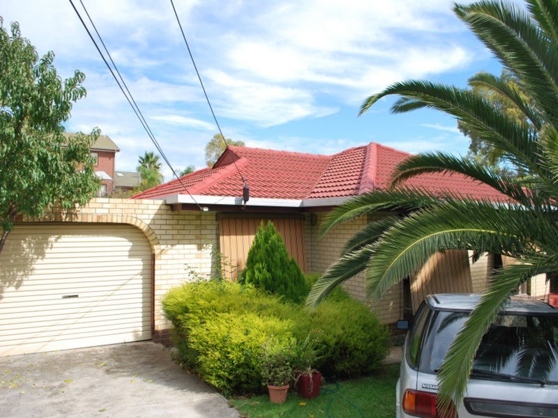 1 Rose Crescent, Valley View SA 5093