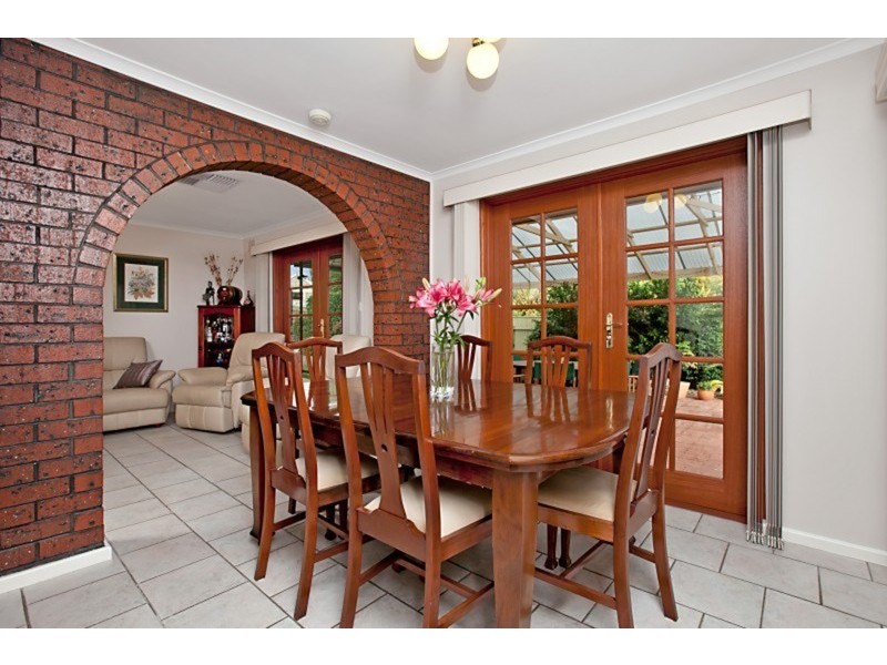 4 Baymor Court, Modbury SA 5092