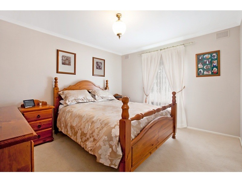 4 Baymor Court, Modbury SA 5092