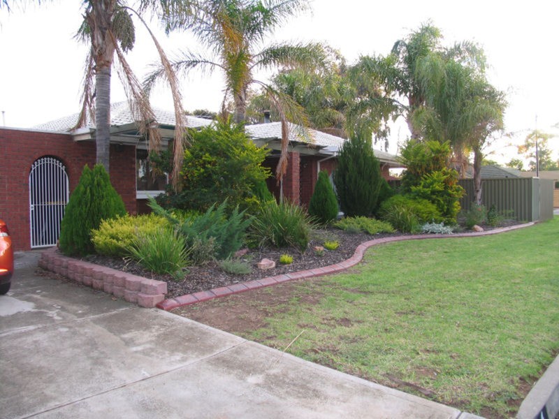 4 Rhus Avenue, Parafield Gardens SA 5107