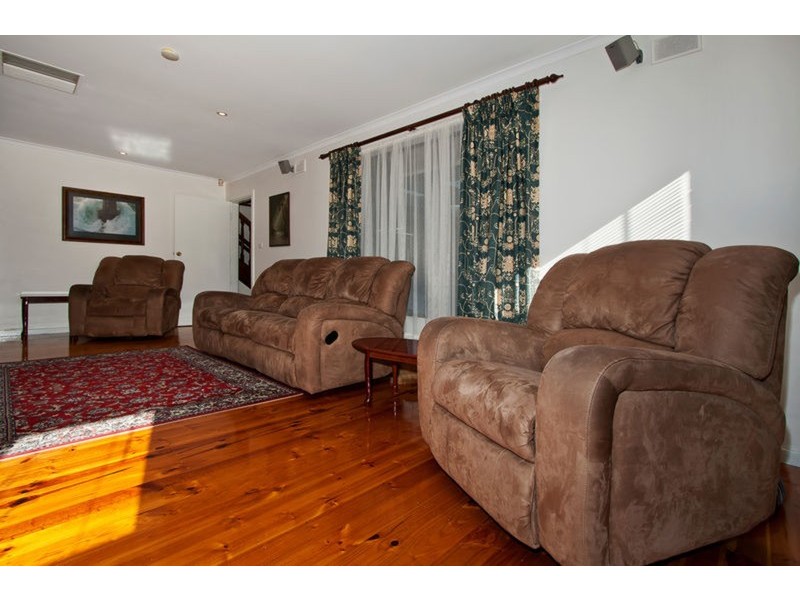 19 Katarama Road, Fairview Park SA 5126