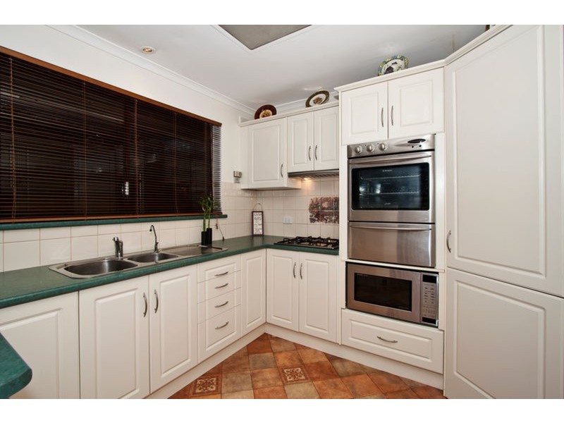 19 Katarama Road, Fairview Park SA 5126