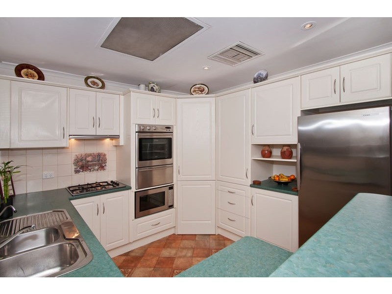 19 Katarama Road, Fairview Park SA 5126